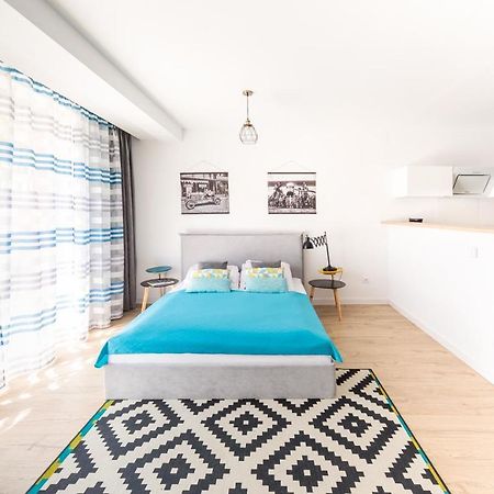 Raval Apartments - Light Blue Реваль Экстерьер фото