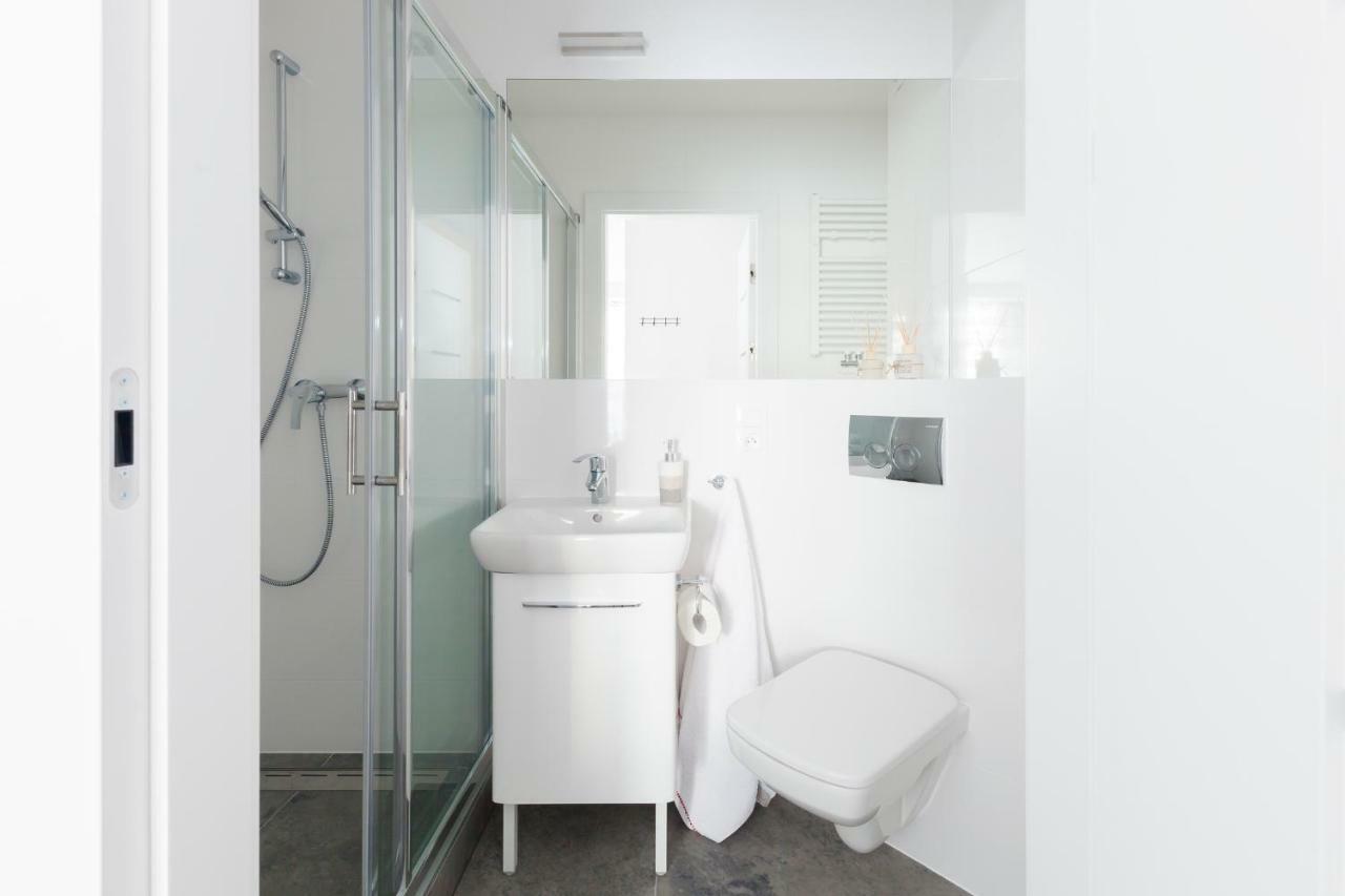 Raval Apartments - Light Blue Реваль Экстерьер фото